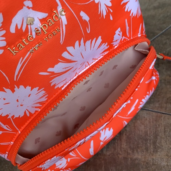KATE SPADE MD BACKPACK Karissa Wld Blm Multi - Picture 12 of 17